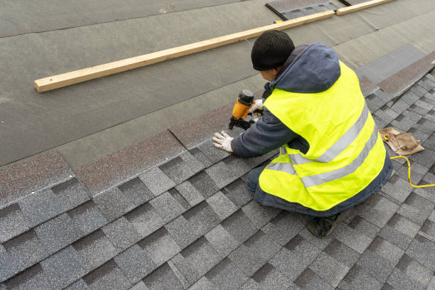 Best Commercial Roofing Services  in Uhrichsville, OH
