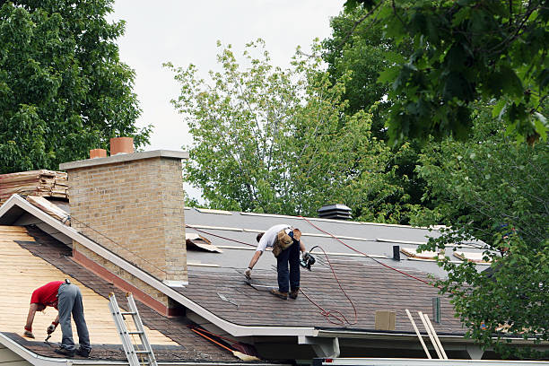 Best Local Roofing Companies  in Uhrichsville, OH